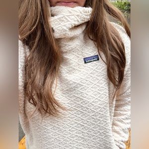 Patagonia Diamond Capra Hoodie Cream